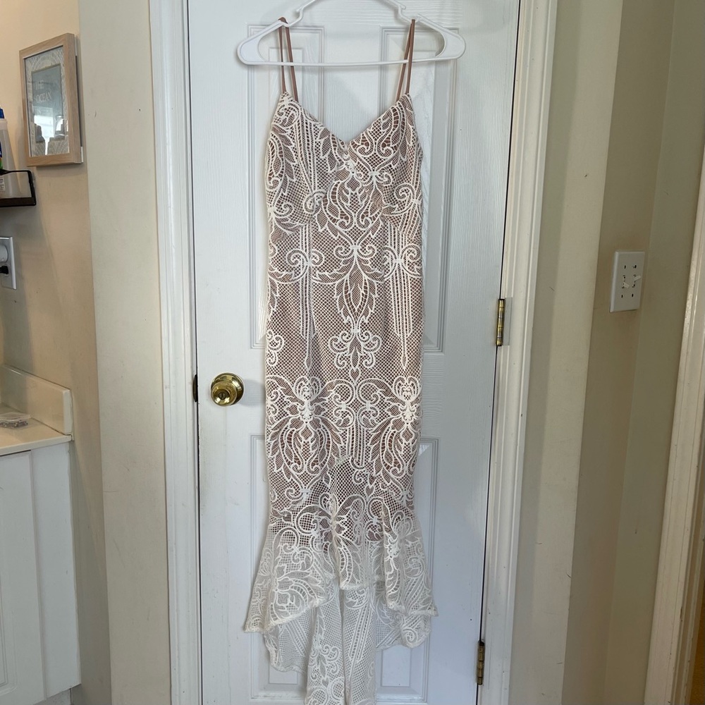 DO+BE White Lace Dress with Nude Lining Size Small